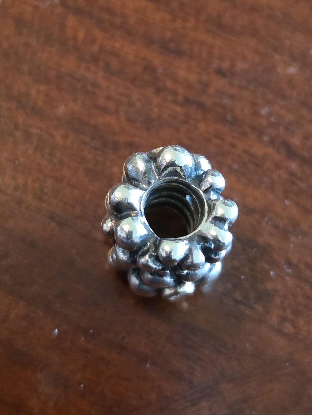 2 RETIRED DIAMOND DAISY CHARMS - Real DIAMONDS 14k Gold Price Is For BOTH - Picture 5 of 6